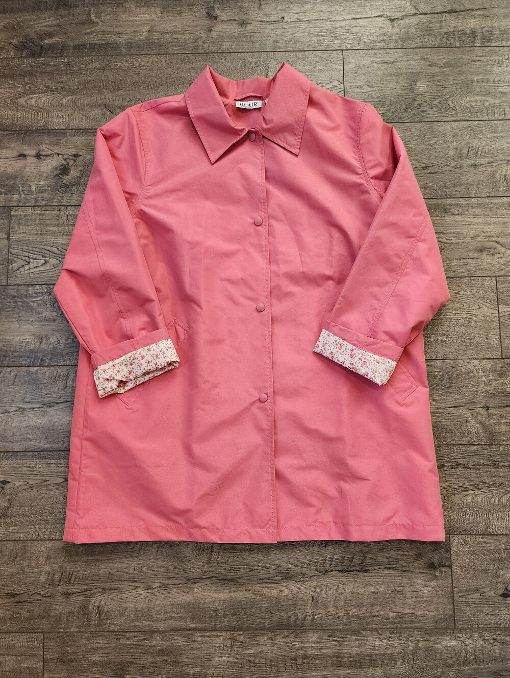 Blair Womens Raincoat Size Large Lightweight Snap Button Coral Pink Floral VTG